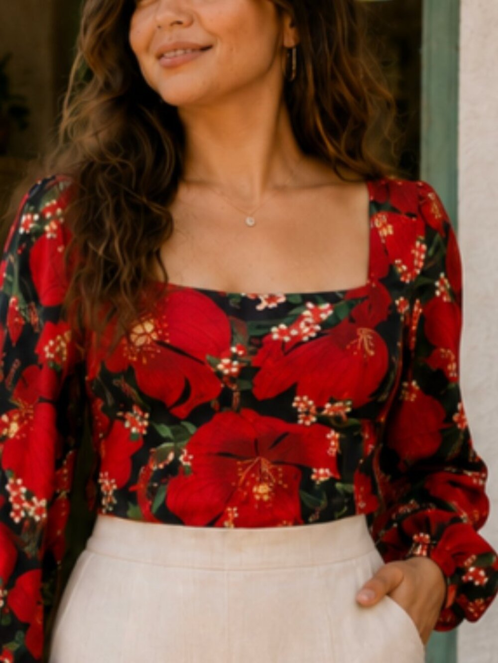 Farm Rio Anouk Blouse, Red Floral, Size Large, Sweetheart Neckline, Cottagecore